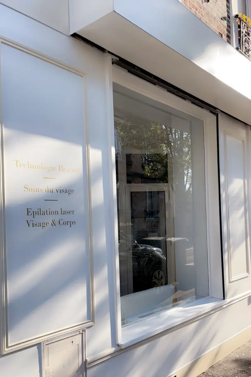 CLINIQUE BEAUTÉ BY VITORIA