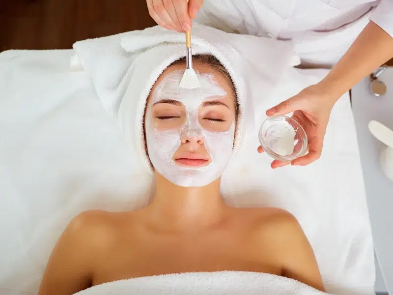CLINIQUE BEAUTÉ BY VITORIA